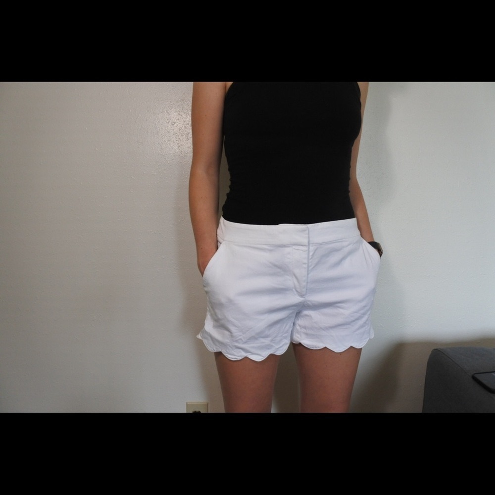 Loft white scalloped shorts